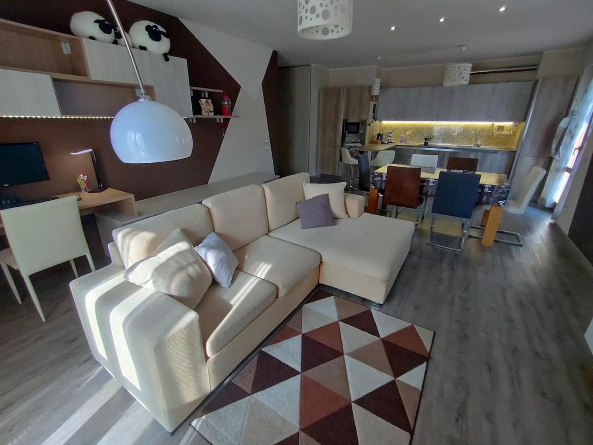 Appartamento Chentre En Ville - A 2 Passi Dal Centro - Parcheggio Gratuito - Cir-Vda-Aosta-0073 Εξωτερικό φωτογραφία