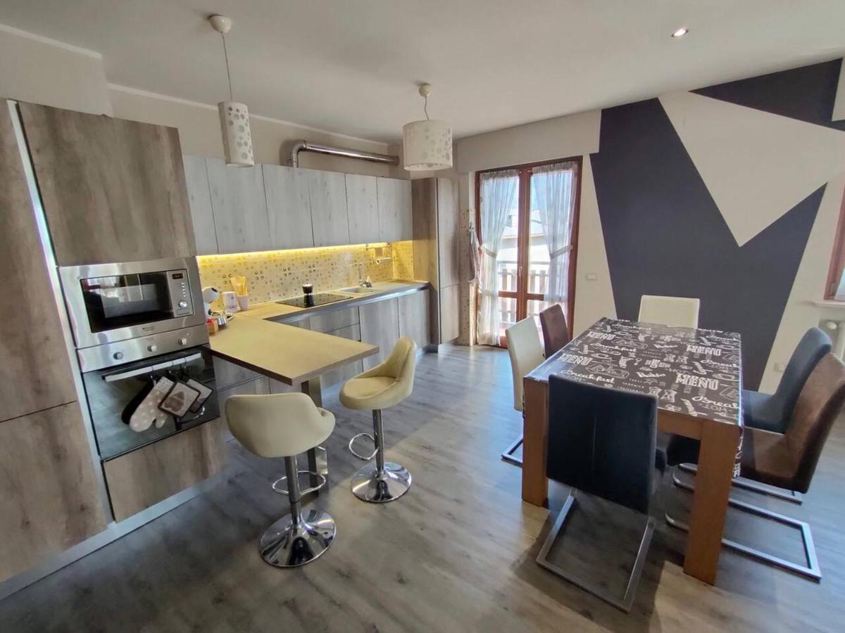 Appartamento Chentre En Ville - A 2 Passi Dal Centro - Parcheggio Gratuito - Cir-Vda-Aosta-0073 Εξωτερικό φωτογραφία
