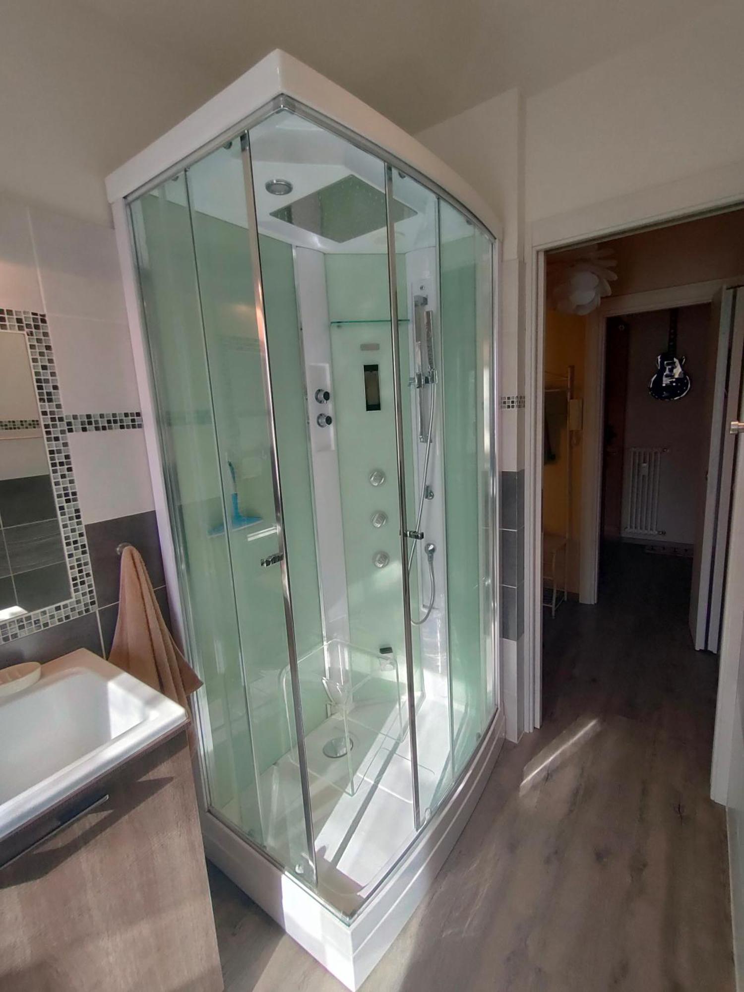 Appartamento Chentre En Ville - A 2 Passi Dal Centro - Parcheggio Gratuito - Cir-Vda-Aosta-0073 Εξωτερικό φωτογραφία